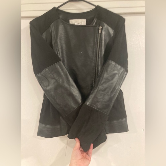The Limited Leather & Suede Black color block jacket with pockets, dry cleaned. - Picture 7 of 12
